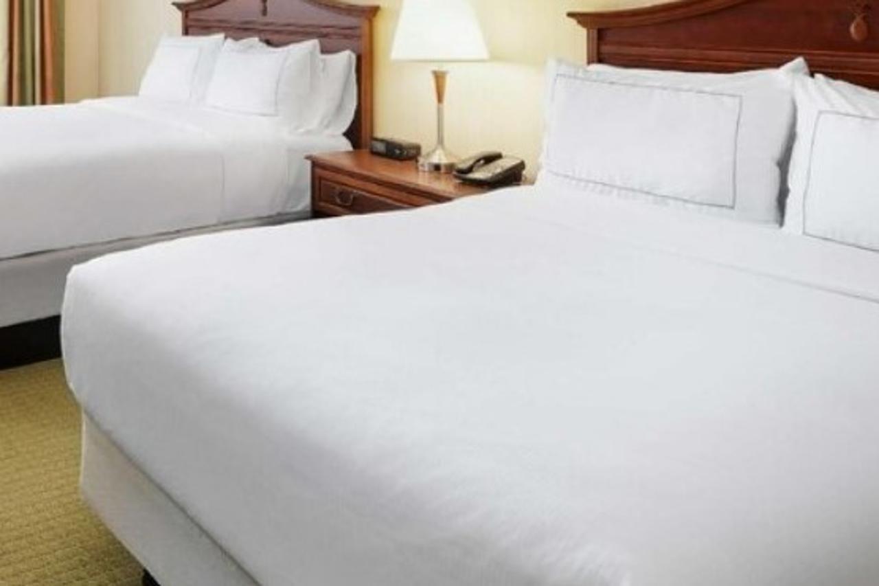 Doubletree By Hilton Front Royal Blue Ridge Shadows Hotel Екстериор снимка