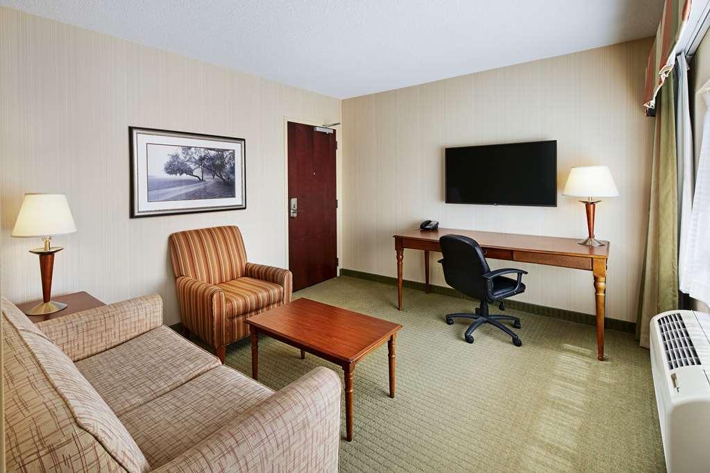 Doubletree By Hilton Front Royal Blue Ridge Shadows Hotel Стая снимка