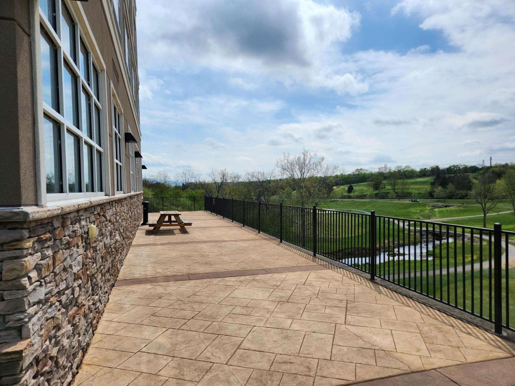 Doubletree By Hilton Front Royal Blue Ridge Shadows Hotel Екстериор снимка