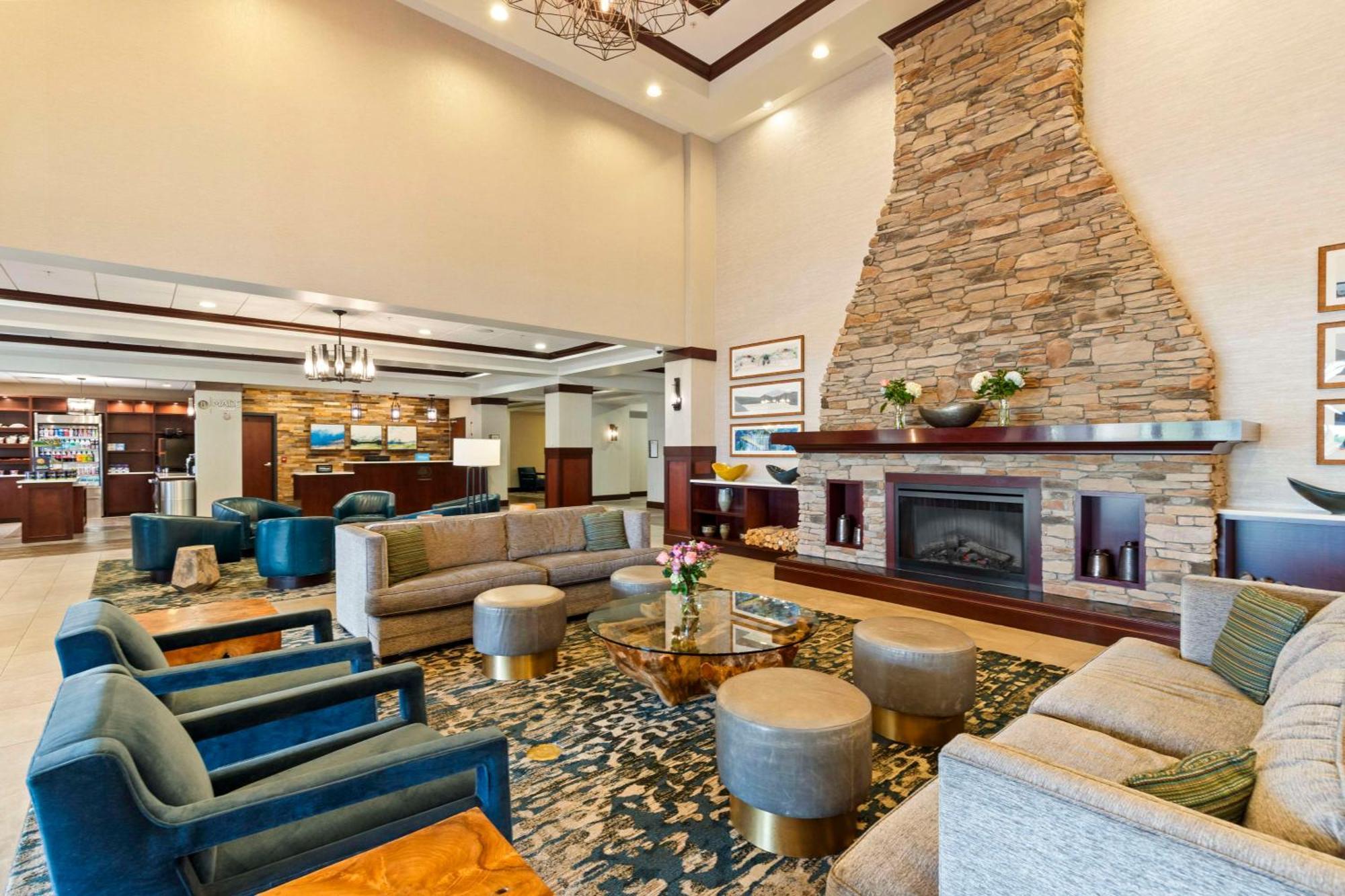Doubletree By Hilton Front Royal Blue Ridge Shadows Hotel Екстериор снимка